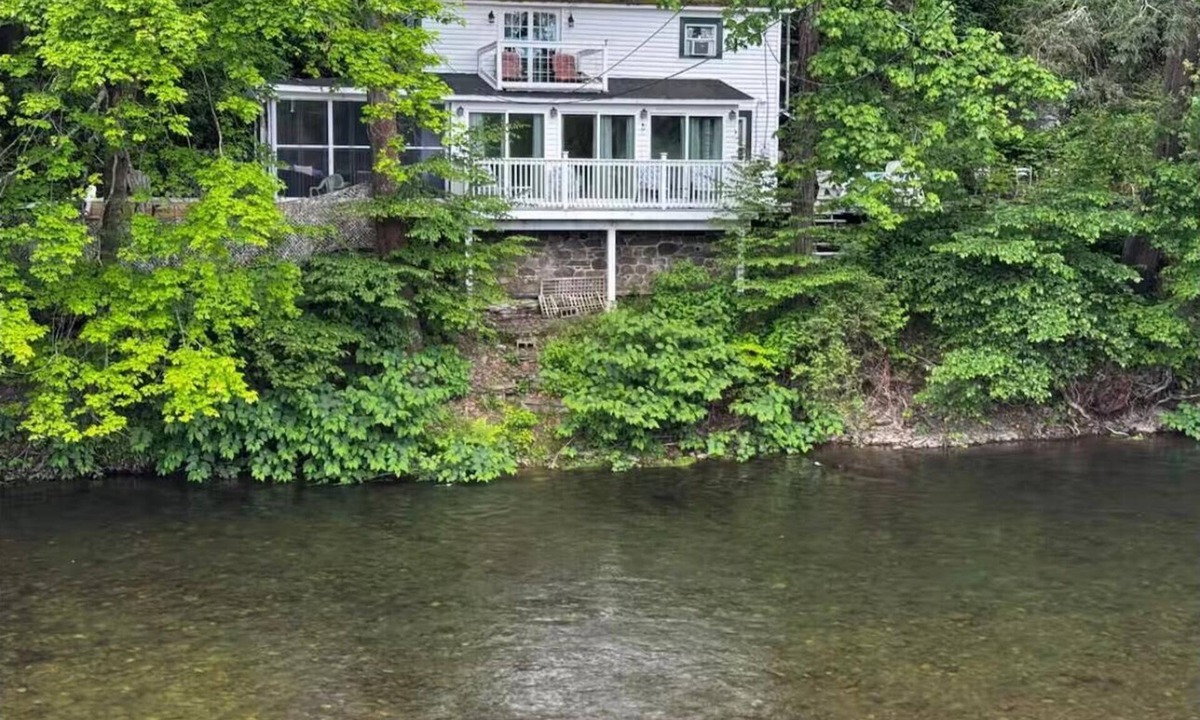 Stillwater House | Peaceful Creekside Home - Private Water Access