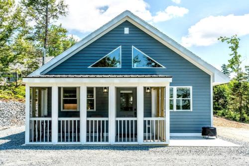 Sullivan House | Peaceful Lakeside Cottage with Fire Pit & Screened Porch near Flanders Pond in Sullivan, Maine