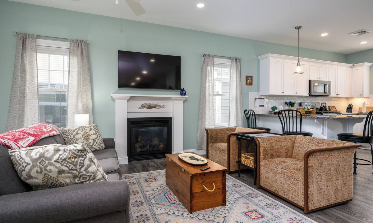 Arundel Cottage | Peaceful retreat w/heated pools, club house, game room & close to local beaches
