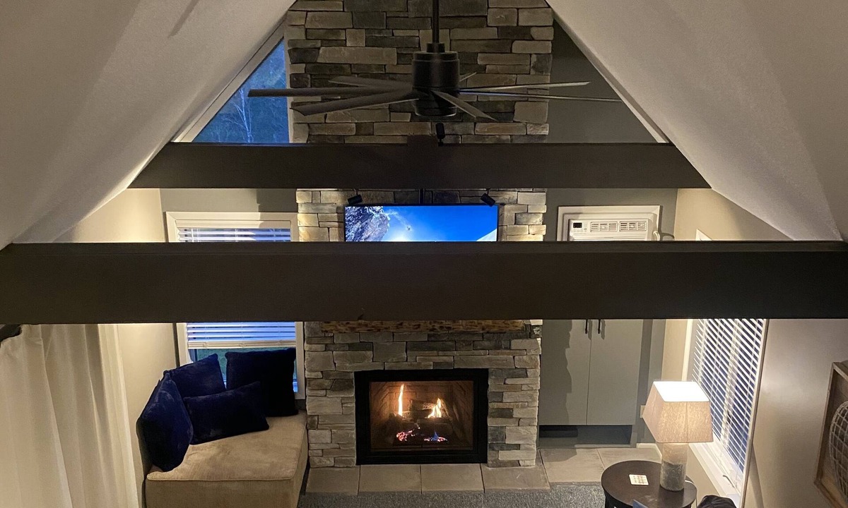 Clymer Resort | Peek' n Peak Resort and Spa Condo, less than 100 yards from the slopes