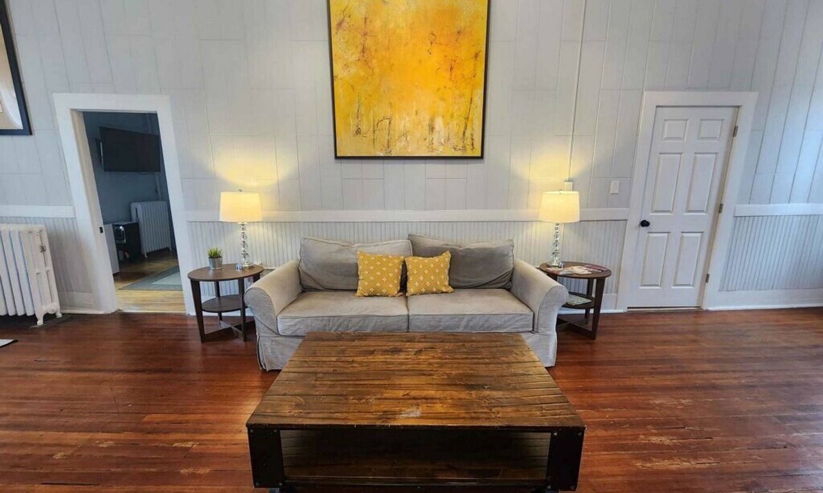 Adams Apartment | Penthouse Apartment on Park Street