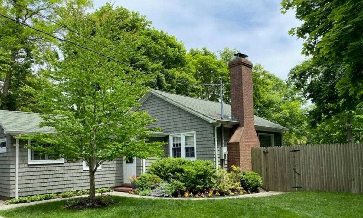 Quioque House | Perfect beach house, south of highway Quiogue/Westhampton Beach - Pool, Hot Tub