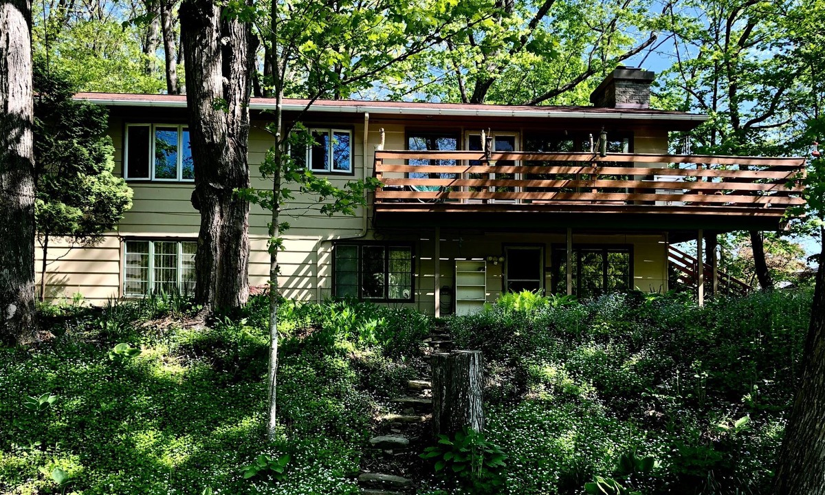 Alfred Bed & Breakfast | Perfect choice for Alfred Univ, Alfred State Coll.; travelers passing through