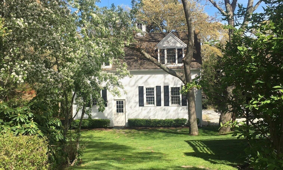 North Chatham Apartment | Perfect couples escape. Close to beaches, great biking & walking & pet friendly.