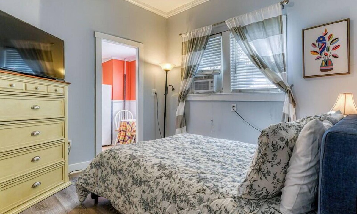 Ocean Grove Apartment | Pet Friendly 1st Floor Apt 2 Blocks to Beach & Main Ave | Private Entrance | .