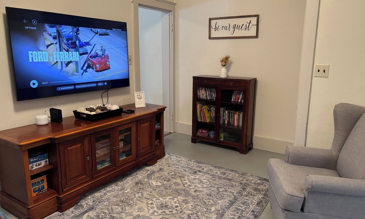 West Milton House | Pet Friendly 3-bedroom house with AC in West Milton