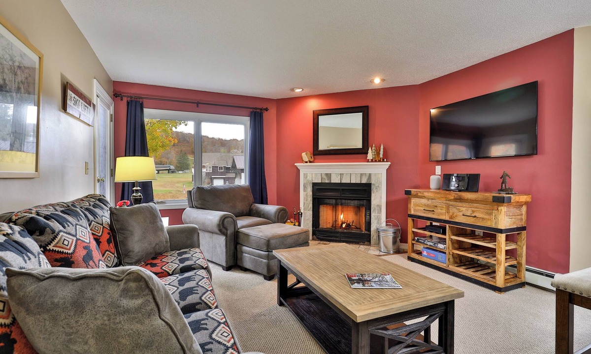 Killington Condo | Pico Mountain Getaway: 3BR Ski-In Vibes at Pico