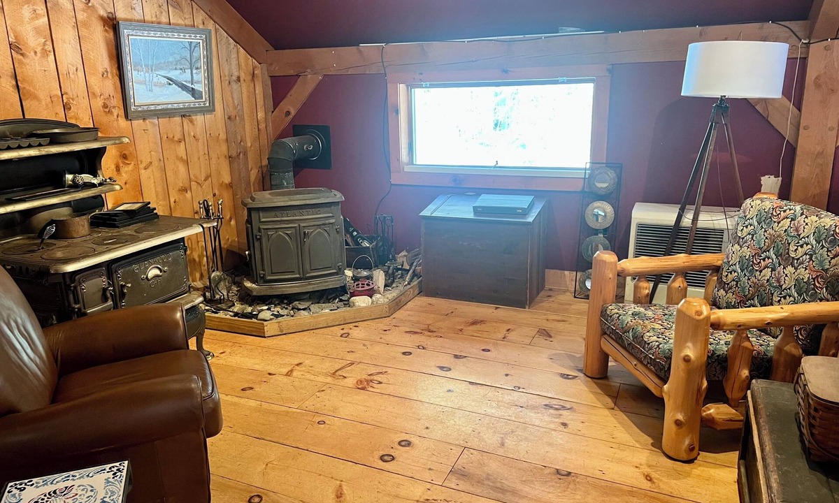 Chebeague Island House | Post and Beam House on Three Wooded Acres on Chebeague Island