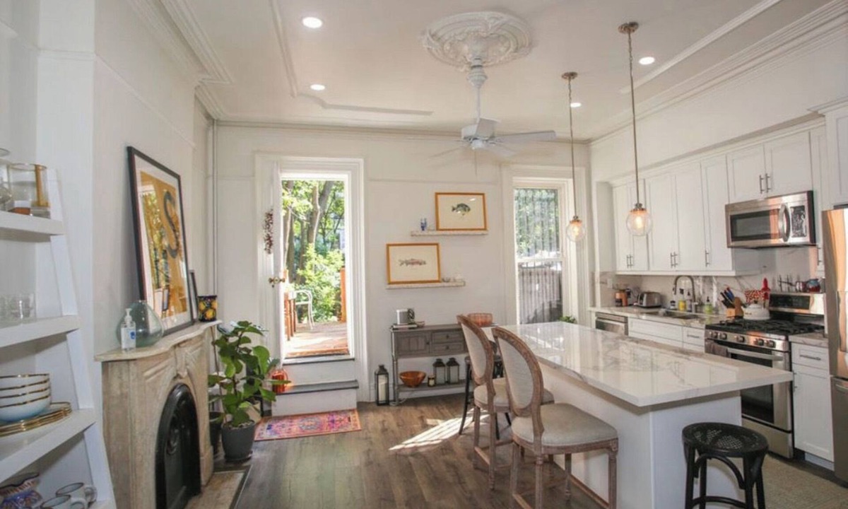 Prospect Heights House | Prime location! Delightful Modern Prospect Height Townhouse 3Br/1.5Ba