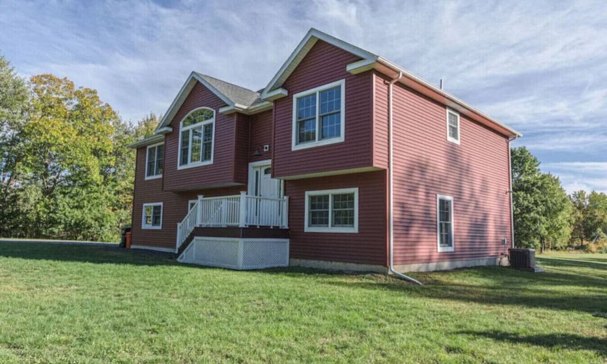 Highland House | Private 4BR Retreat on 10 Acres Near New Paltz - The Cherry House