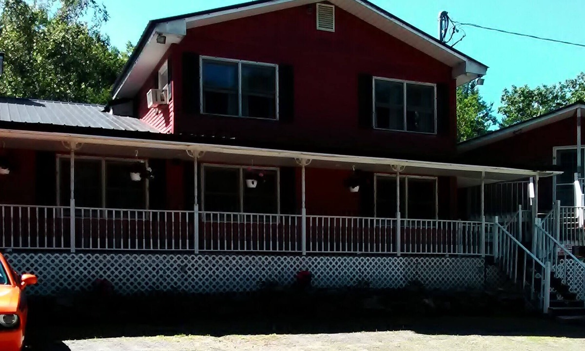 Otis Cottage | private andj cozy in east otis