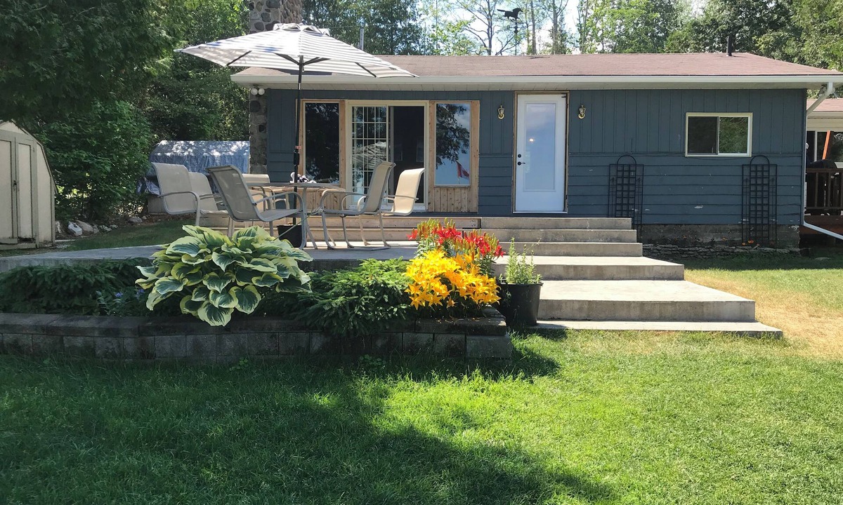 Manitoulin District Cottage | Private beachfront cottage on Manitoulin Island @Islandtime Cottage Rentals