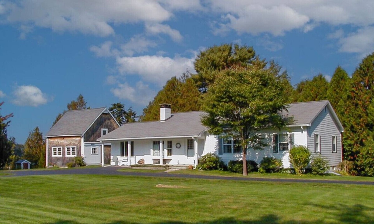 Trevett House | Private dock on Sheepscot River Minutes from town & Coastal Maine Botanical Gardens!