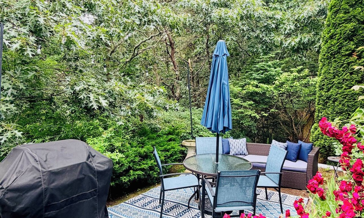 Truro Apartment | Private Garden-Level Retreat Near Corn Hill Beach - Quiet - Dog Friendly
