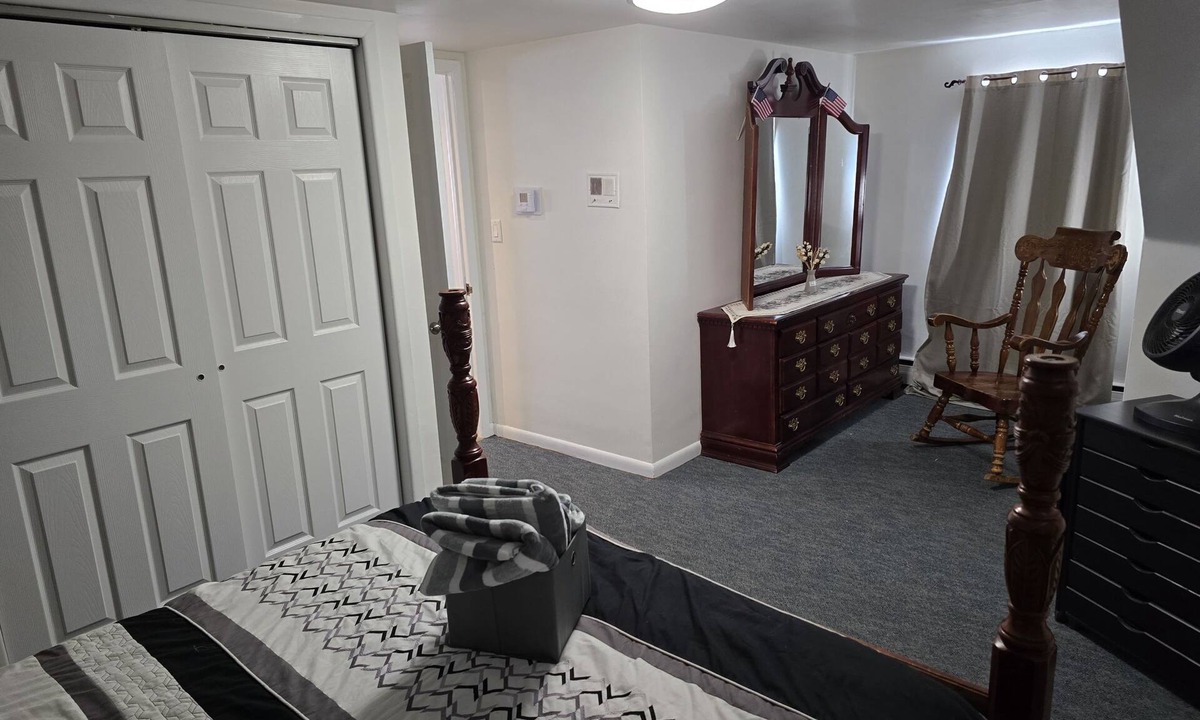 Paterson House | Private room @ Paterson Hillcrest area