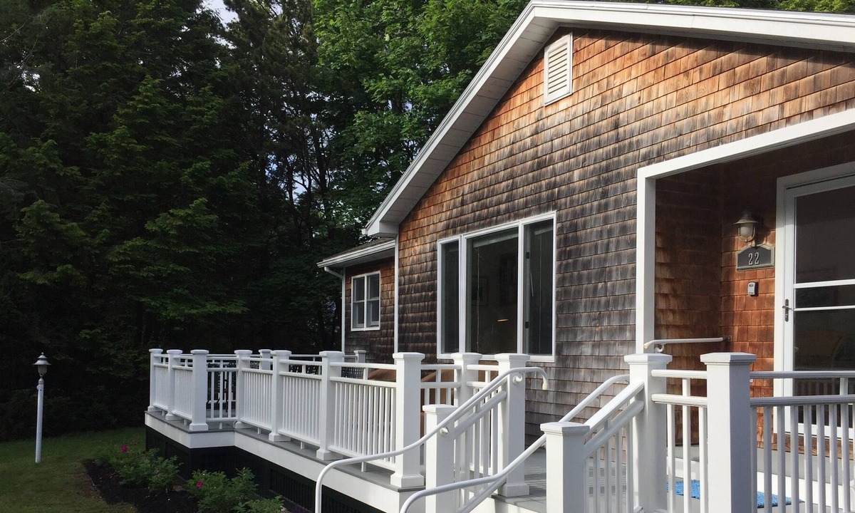 Northeast Harbor House | Private Shingled Cottage in Northeast Harbor Village: Walk to Acadia and Harbor