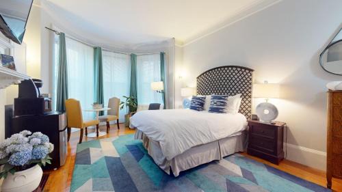 Longwood Apartment | Pvt Room,Shared Bath, Fenway, Longwood Medical