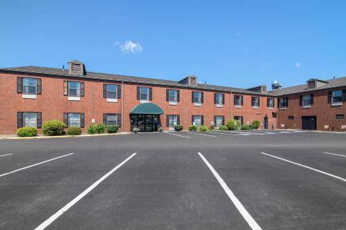 Bangor Hotel | Quality Inn at Bangor Mall