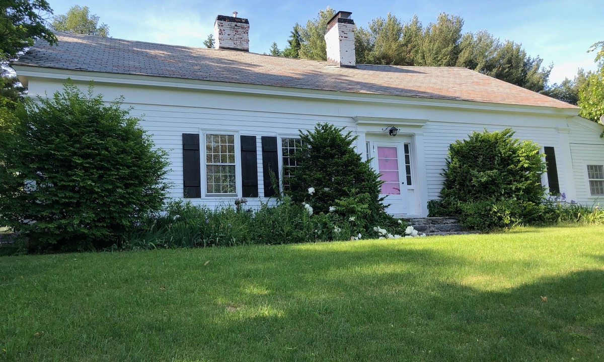 North Pownal House | Quarry Hill Farm - stunning views - cozy yet expansive