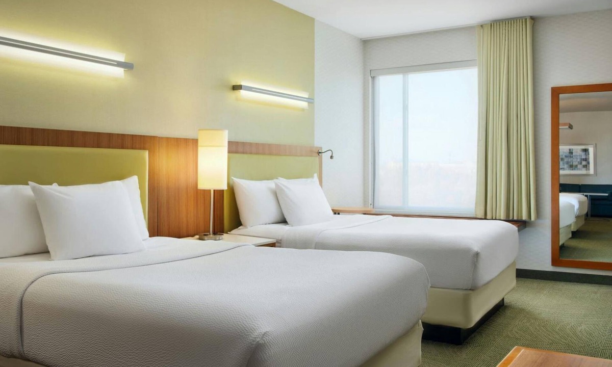 Moosic Hotel | Queen w/Sofa | SpringHill Scranton | PNC Field, Festivals, Mohegan | 2 Units