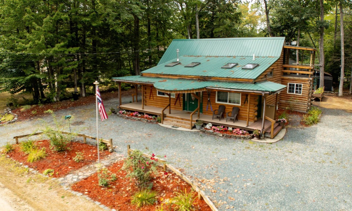 Moultonborough Cottage | Quiet Lake Retreat with Fireplace and short walk to the beach