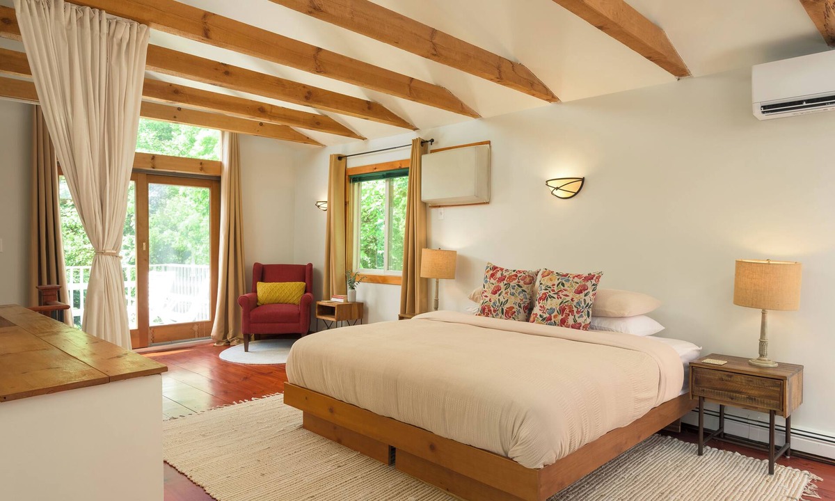Town of East Fishkill Cottage | Quiet Solitude with Firepit, Electric Stove & Private Deck