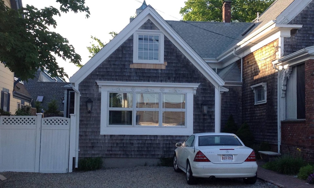 Provincetown Cottage | Quintessential Cape Cod cottage, near Town Center, 1 block to Commercial St