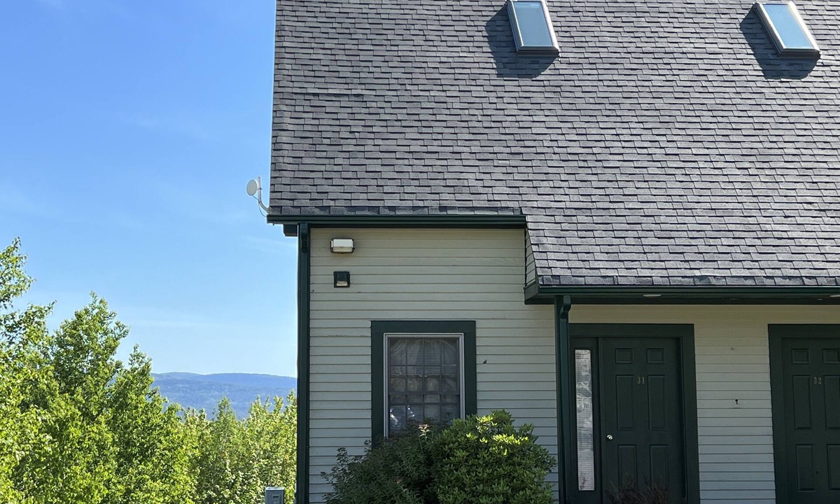 Southwest Harbor Condo | REDUCED ~ FABULOUS SOUTHWEST HARBOR CONDO - HARBOR RIDGE! CLOSE TO TOWN!