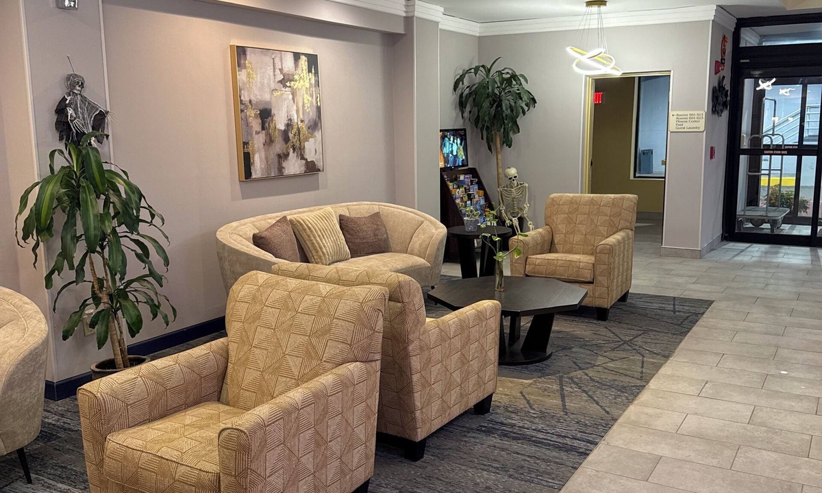New London Hotel | Regency Inn & Suites New London, Mystic