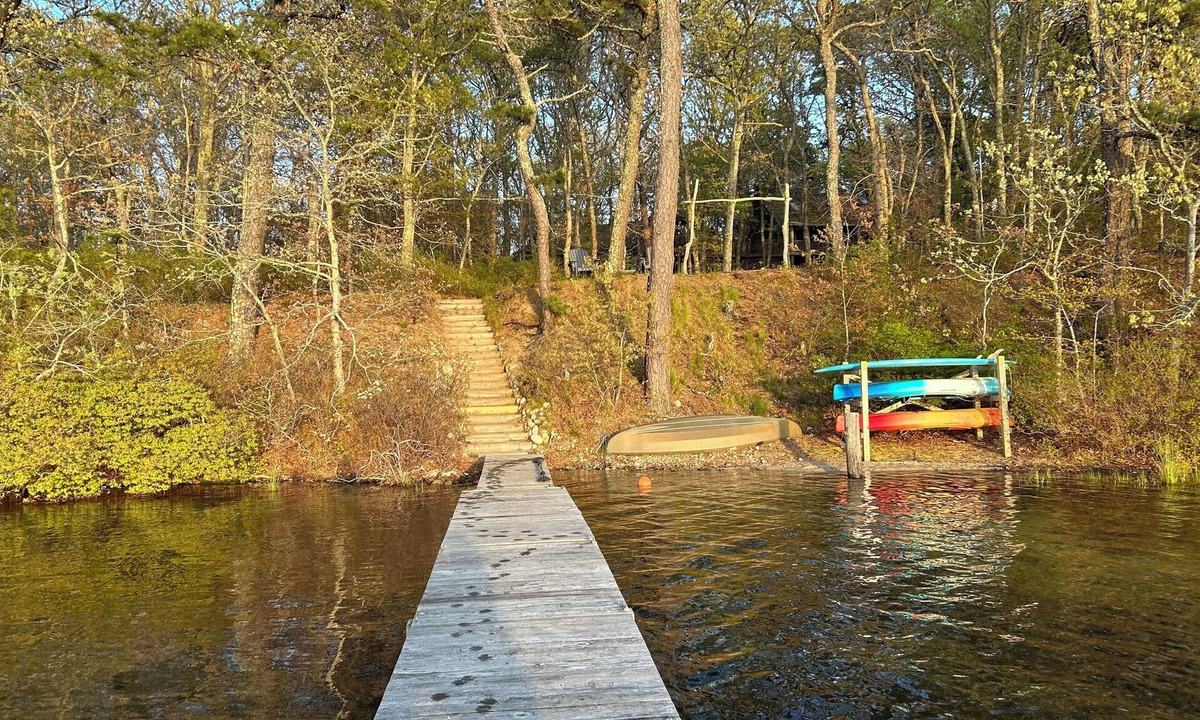 East Harwich House | Relax in a tranquil log home on direct lake front property. The Hermitage awaits