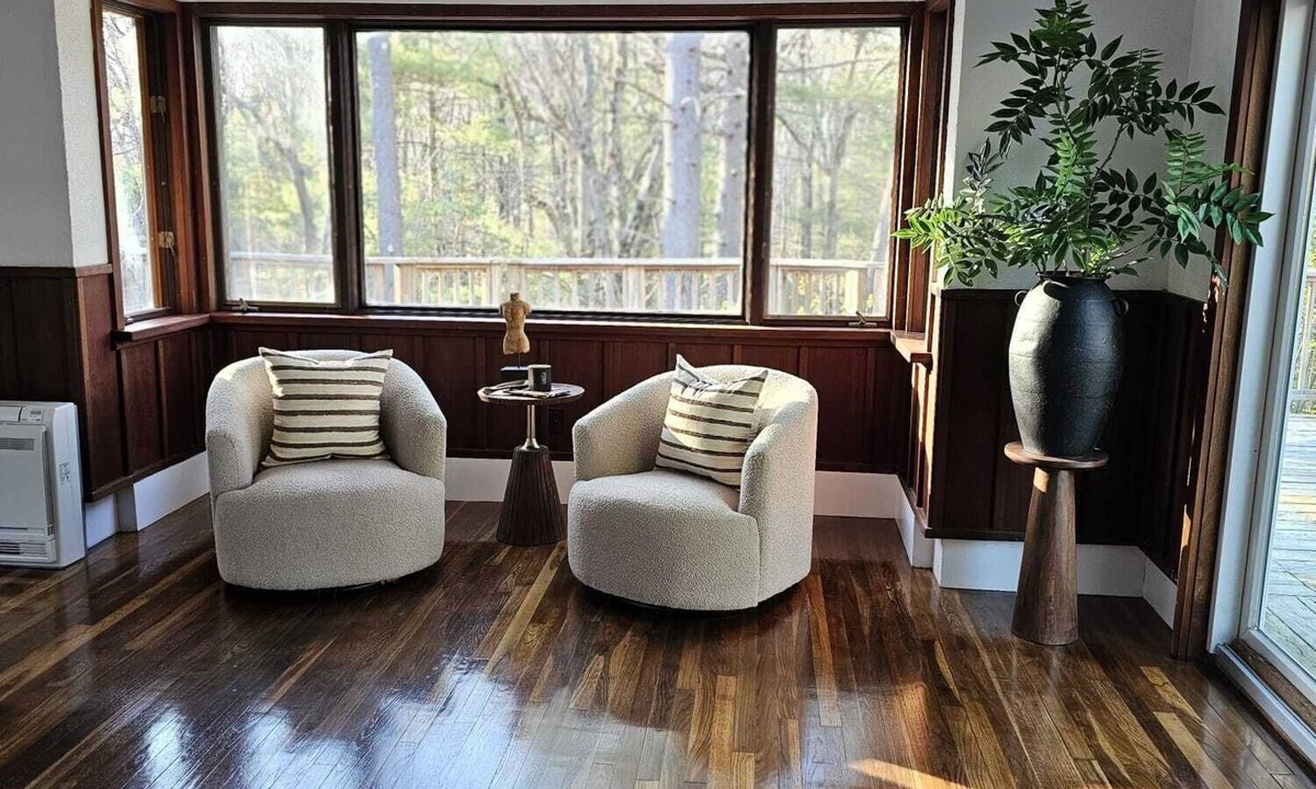 Wrentham House | Relax in Style: Spacious 4-Bedroom Retreat in Wrentham.