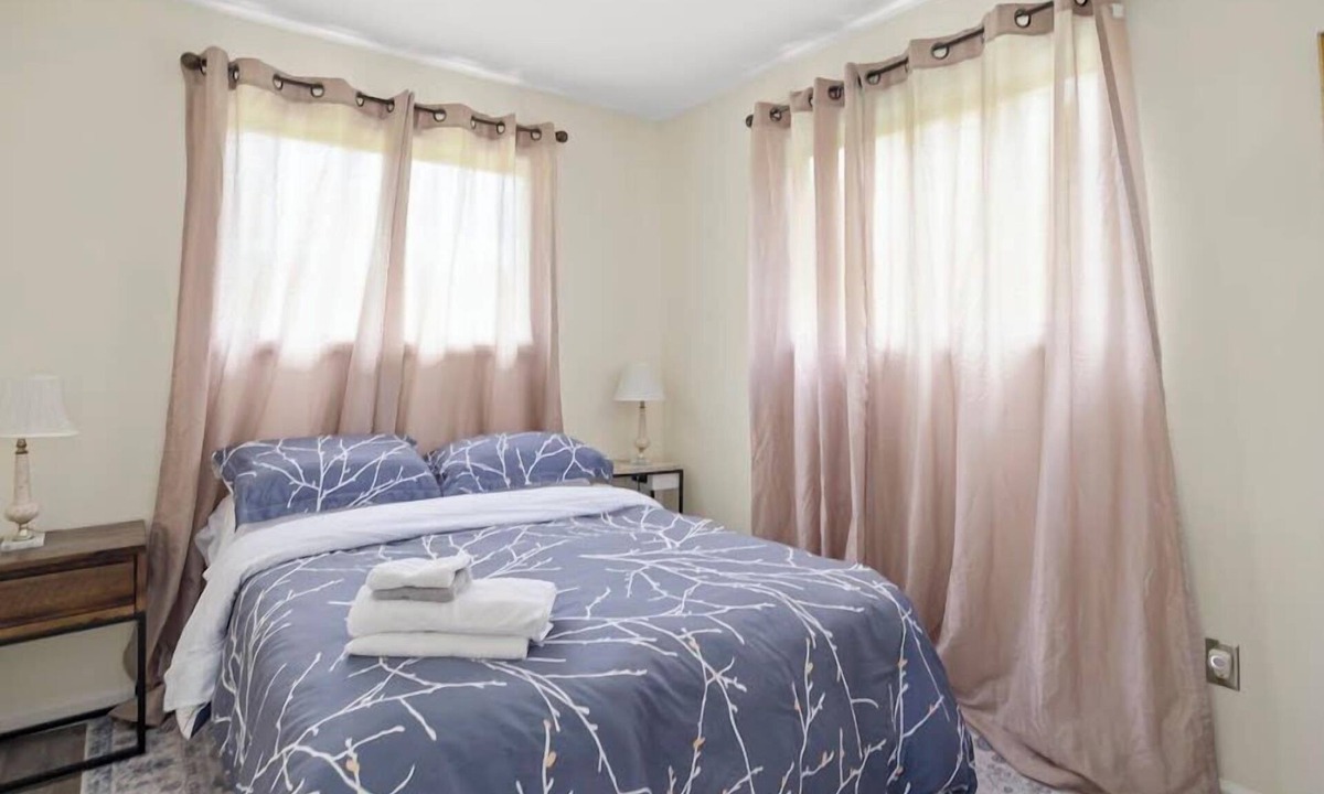 Town of Copake House | Relaxing 2BR Lakehouse by CozySuites