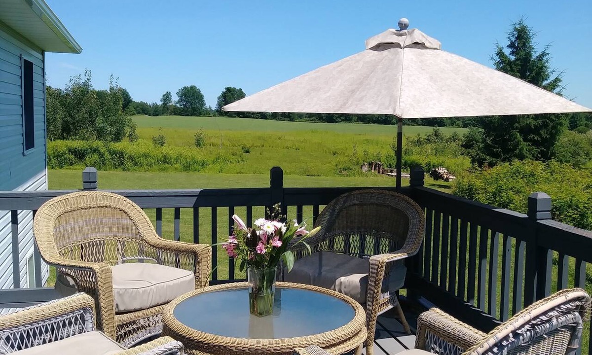 Groton House | Relaxing Retreat great location in the Finger Lakes 2-bedroom house