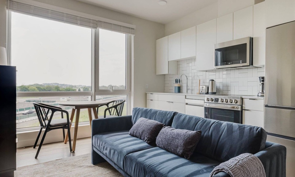 Revere Apartment | Remarkable Revere Studio w/Fire Pit, Pool, Gym, BBQ, W/D, by Blueground