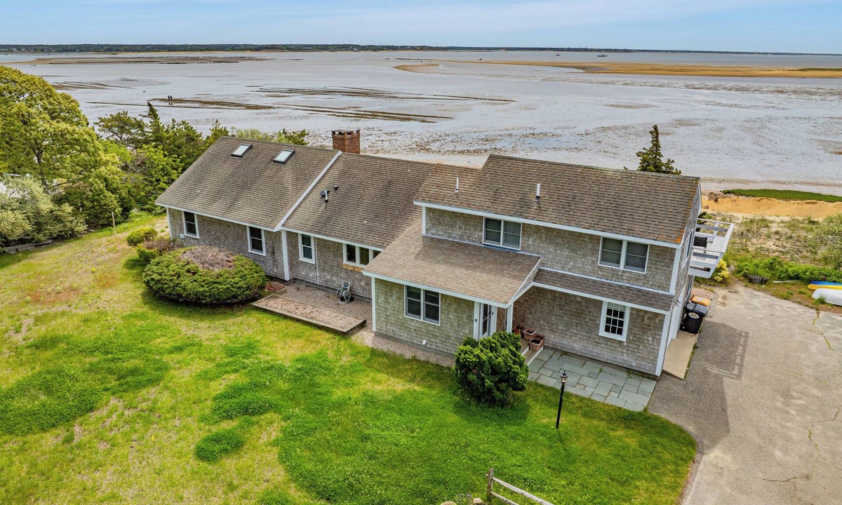 Wellfleet House | Renovated Waterfront Haven on Wellfleet Harbor (2172)