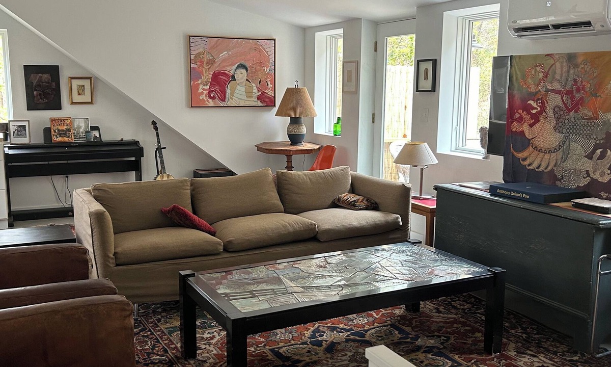 Lyme Apartment | Restored barn in charming Lyme with studio apartment.
