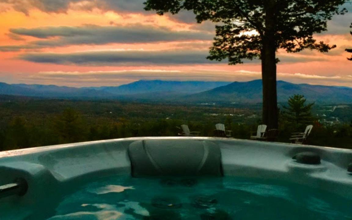 Whitefield House | RL Breathtaking views and grand unique style, private mountain retreat 4WD recommended
