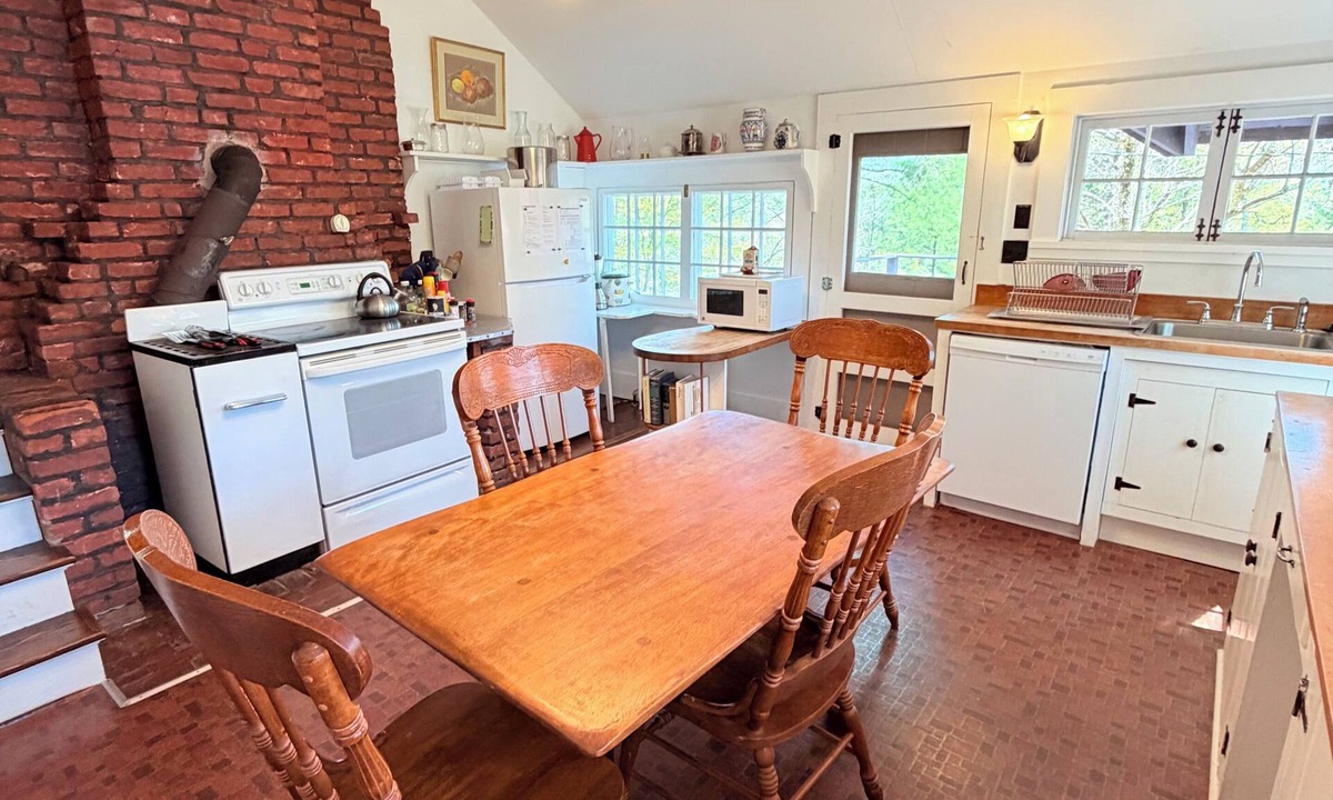 Keene House | Rocky Point