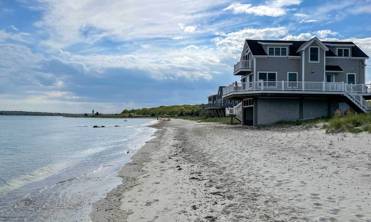 Mattapoisett Center House | Romantic Retreat on the Sand: Cape Cod Beach House