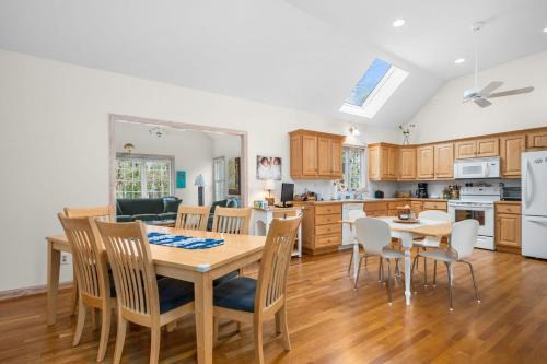 East Dennis House | Roomy 3 Bedroom Home - Perfect for Families