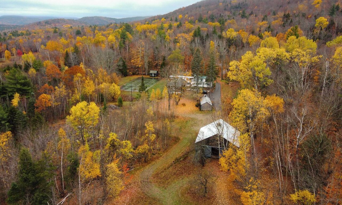 Campton House | Rustic 5-Bedroom Home on 140 Acres perfect for White Mountain family getaways