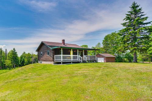 Walden House | Rustic Cabin in West Danville w/Deck & Fire Pit!