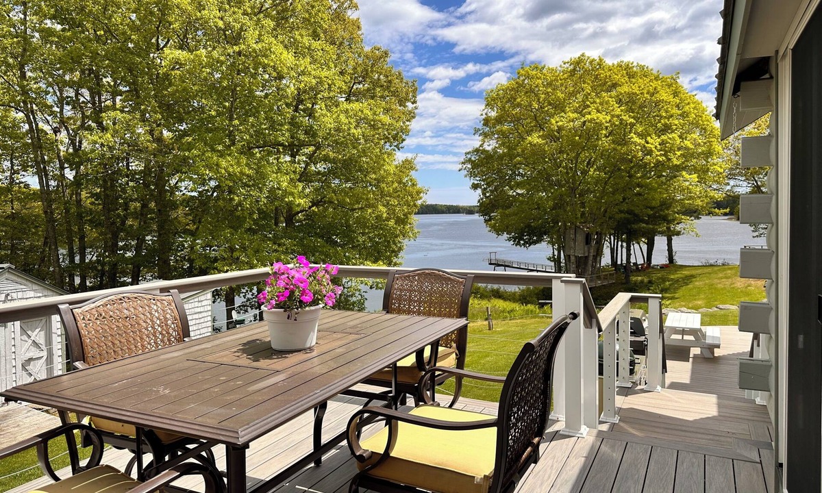 Penobscot Apartment | Rustic luxury waterfront apartment, 2 decks, kayaks, fireplace, peace & beauty.