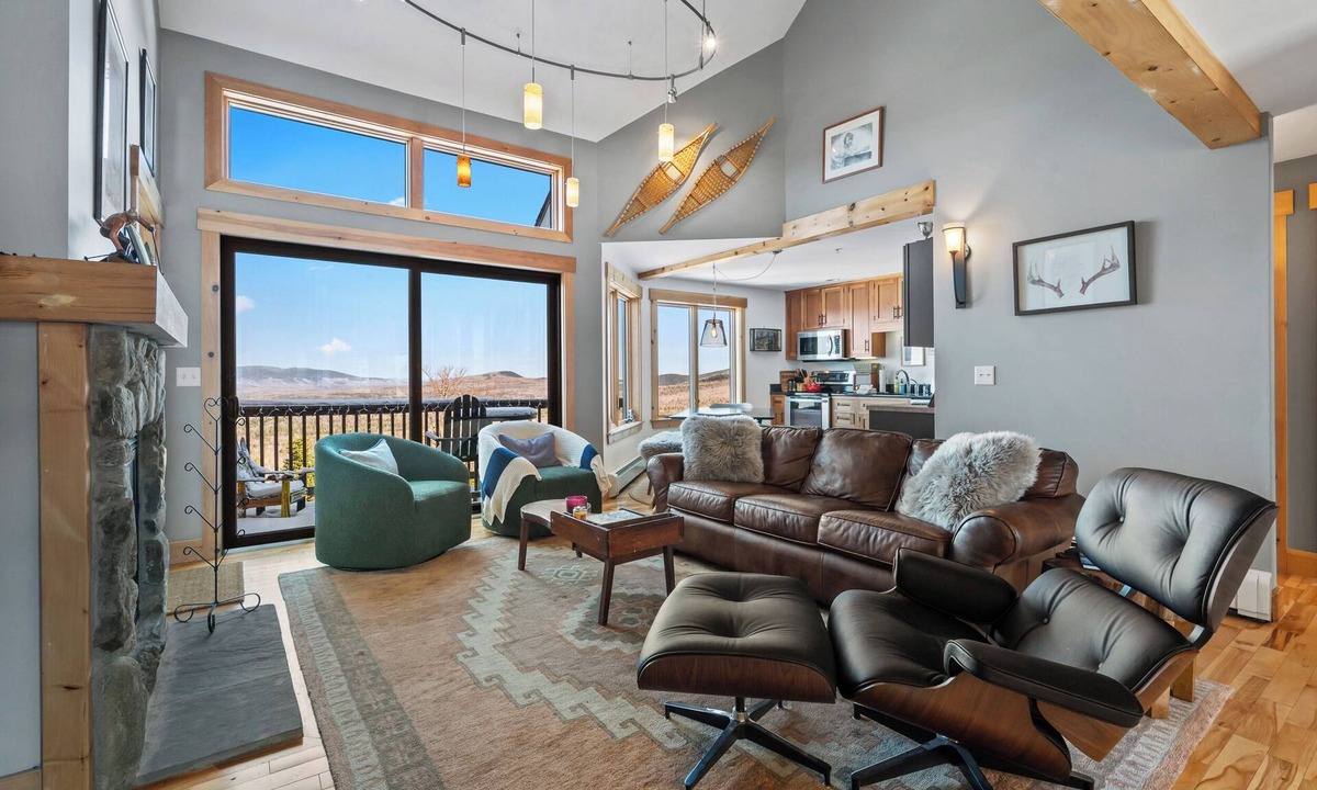 Rangeley Condo | Saddleback - South Branch Penthouse 15-3 - ski in/ski out