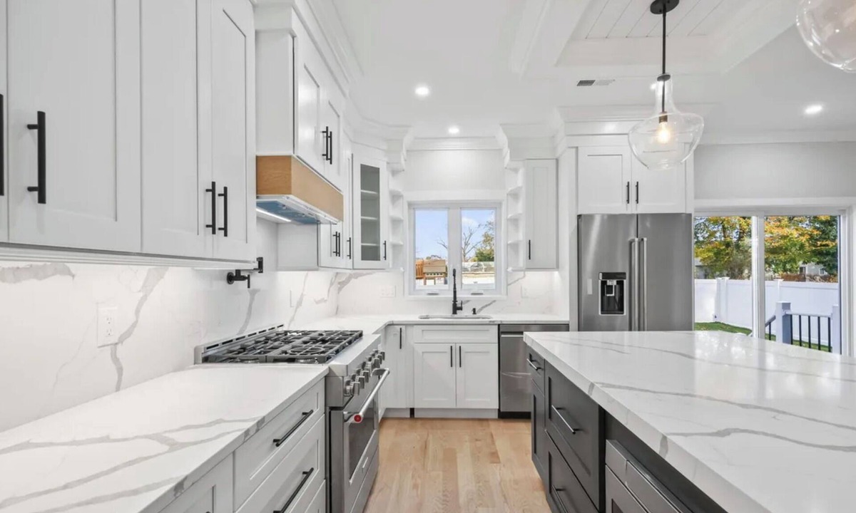 Long Branch House | Salt Air Escape Beautiful house in charming Long Branch