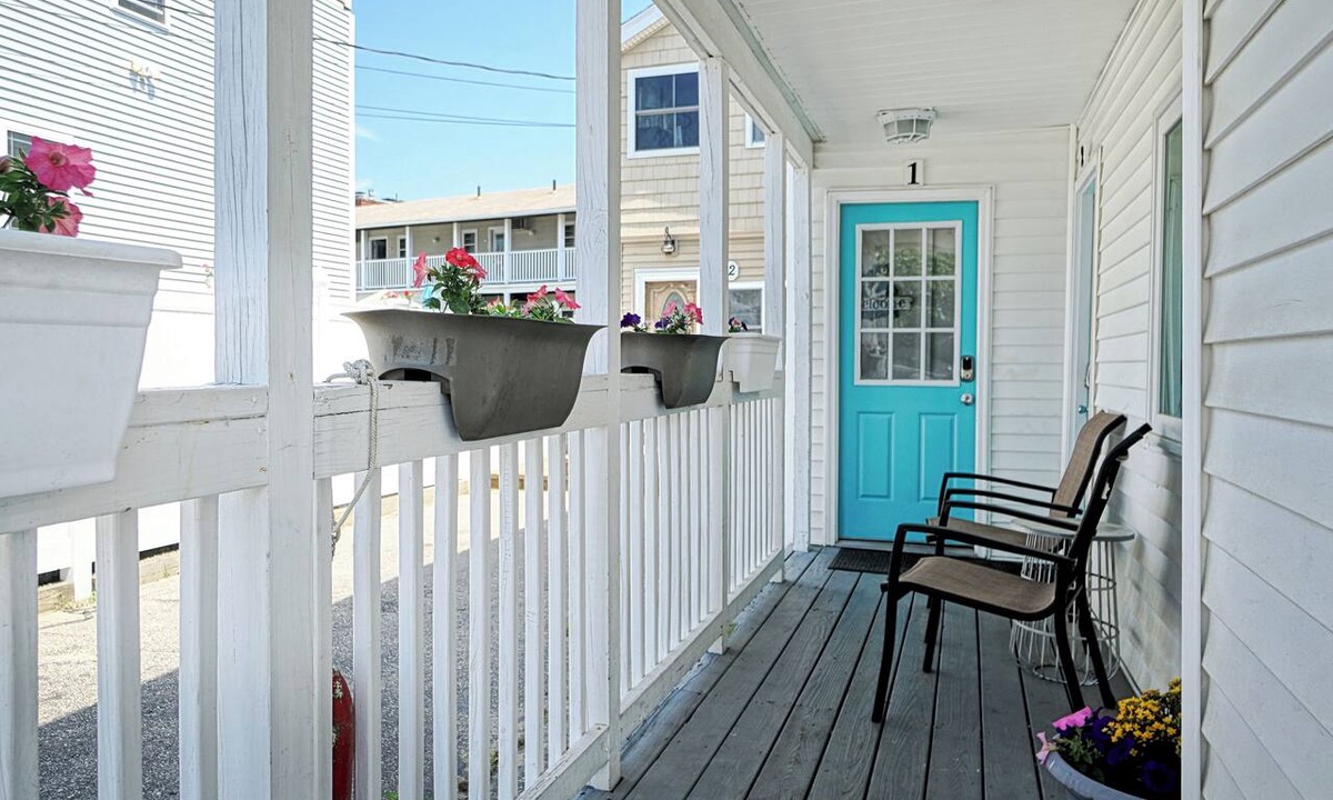 Old Orchard Beach Apartment | Salt Life #1 by Bayley Vacation Rentals