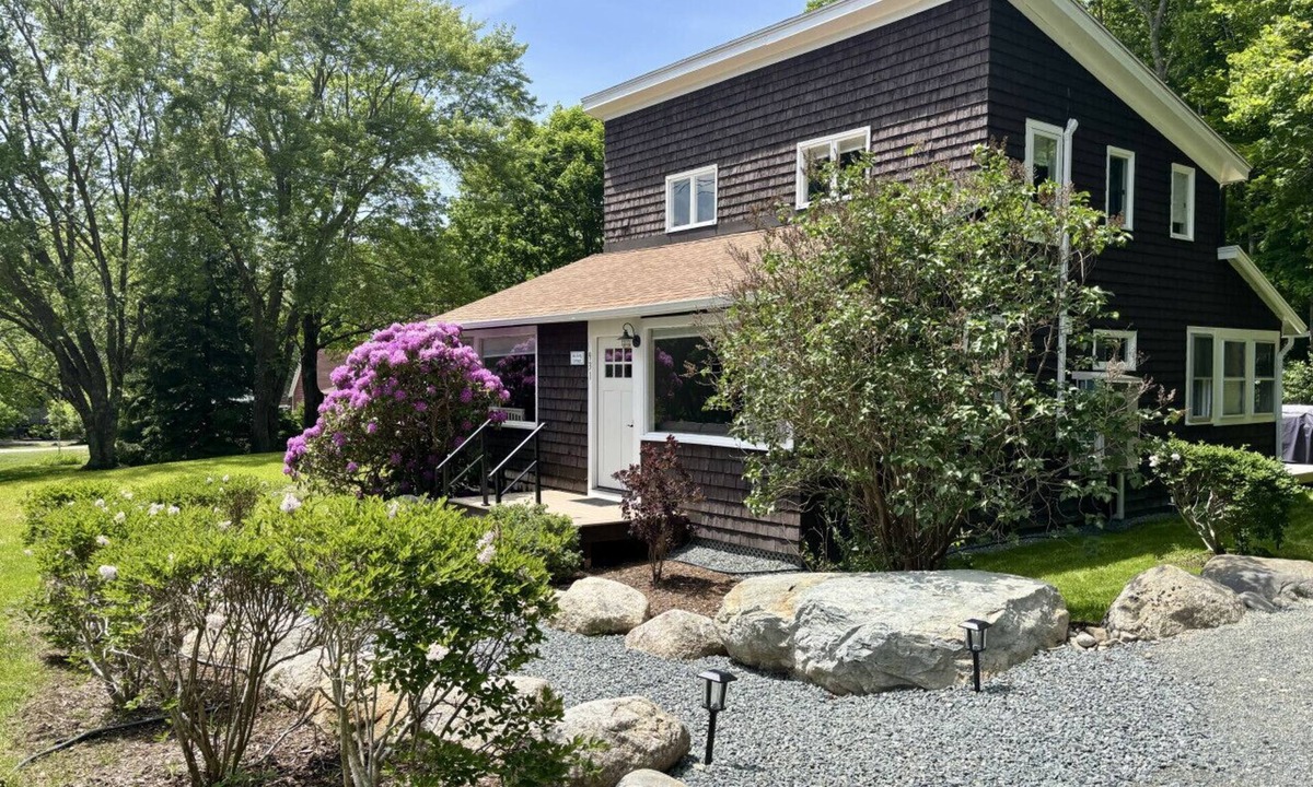 Salsbury Cove House | Sea Song Cottage at Explore Acadia Cottages