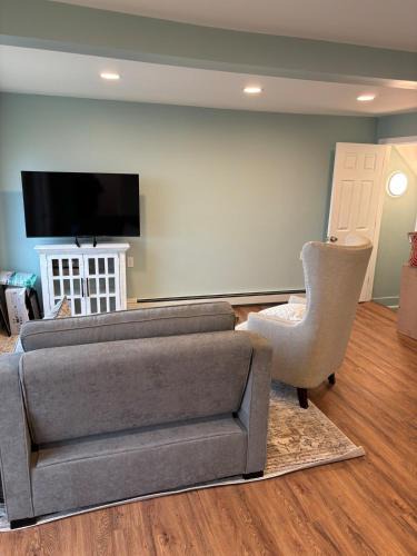 Portsmouth House | Seabreeze Sanctuary