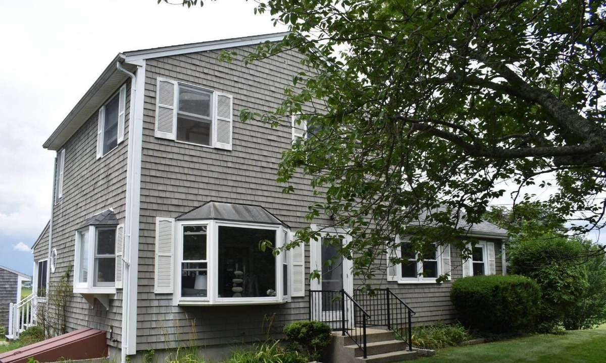 Little Compton House | Seaside Roost by Sakonnet Farm & Stays