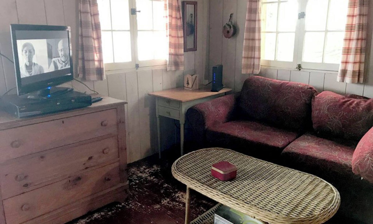 Standish Cabin | Sebago Lake Private Beach Front Classic Cabin
